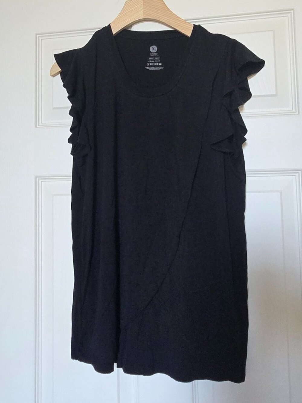 Kindred Bravely Maternity & Nursing Ruffle Sleeve Black Top - Size Small - EUC
